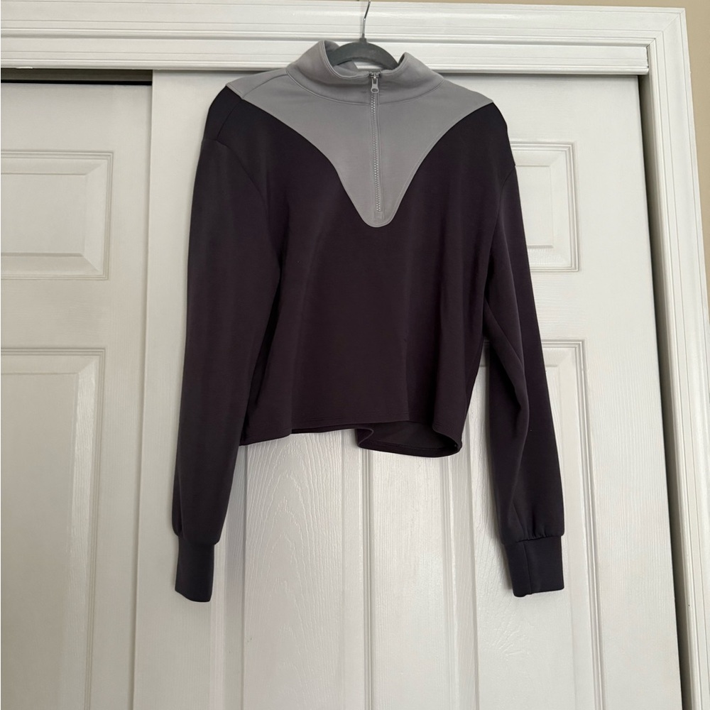 Sincerely Jules Two-Tone Gray and Black Sweat Set
